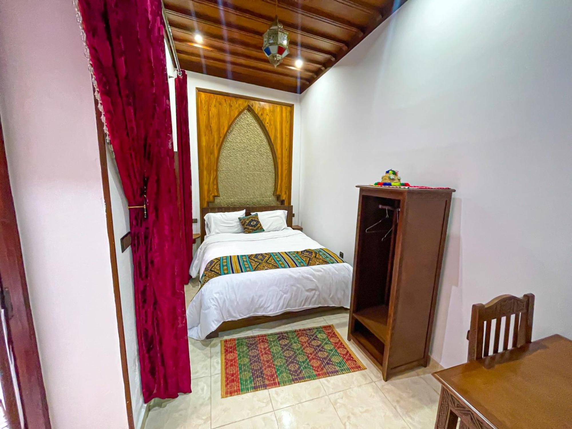 Riad El Wazzania Rabat Luaran gambar